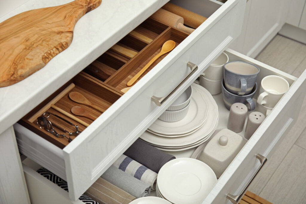 7-decluttering-tips-for-your-kitchen